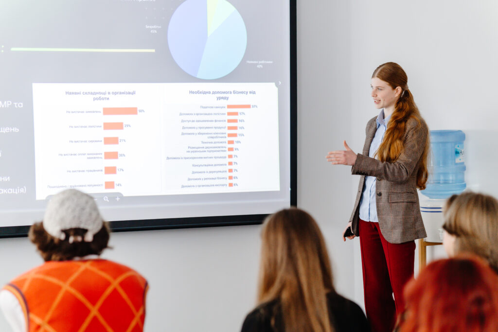 Програма стажування для молоді image